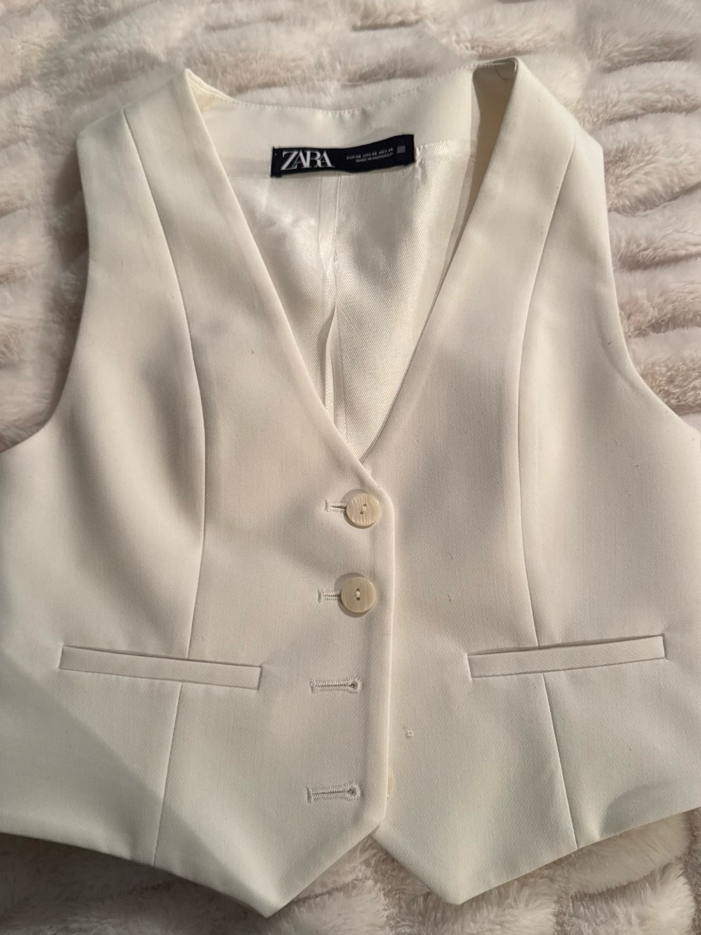 ZARA Cream V-Neck Buttoned Waistcoat